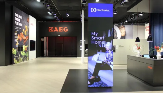 Cerberus • AEG • Digital Signage • Multiscreen Cerberus • AEG • Digital Signage • Multiscreen